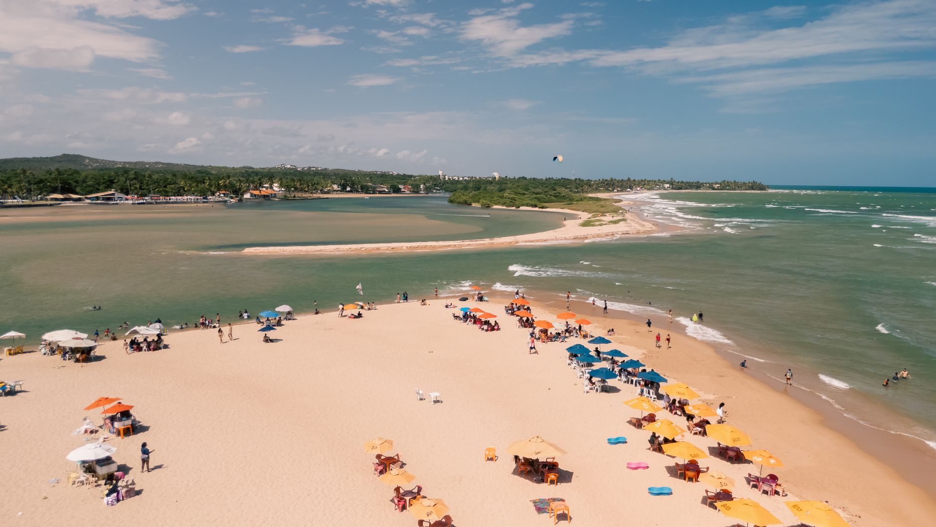 Paisagem tropical e praias do Brasil